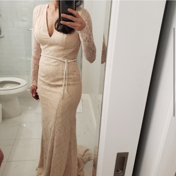 NEW TULAROSA X REVOLVE BOHO IVORY LACE LONGSLEEVE WEDDING DRESS GOWN 4 - Picture 16 of 17